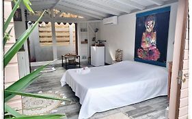La Cabane Guesthouse